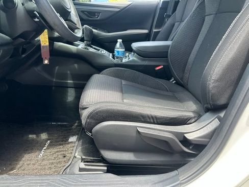 Used 2024 Subaru Outback AWD/4WD image 9