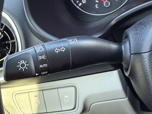 Certified 2023 Kia Forte LXS w/ LXS Technology Package image 24