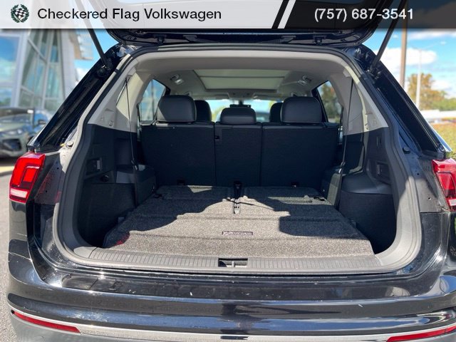 Used 2021 Volkswagen Tiguan SE w/ Panoramic Sunroof Package AWD/4WD image 34