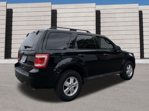 Used 2010 Ford Escape XLT FWD image 5