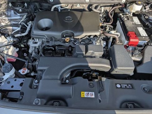 Used 2025 Toyota RAV4 XLE FWD image 33