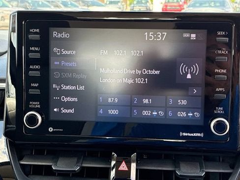 Used 2022 Toyota Corolla LE FWD image 17