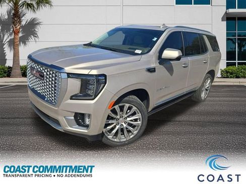 Used 2022 GMC Yukon Denali w/ Denali Premium Package image 2