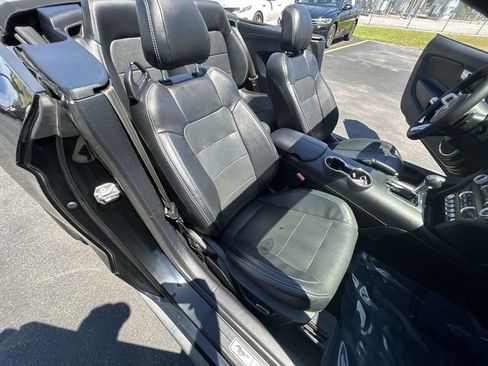 Used 2019 Ford Mustang Premium RWD image 20