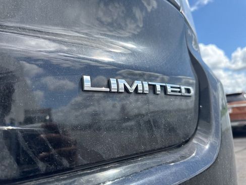 Used 2018 Jeep Compass Limited w/ Navigation Group image 7