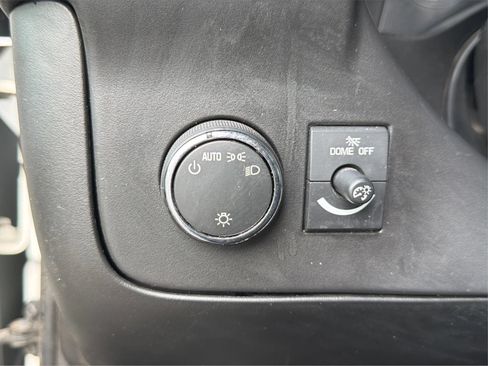 Used 2017 Chevrolet Express 2500 RWD image 22