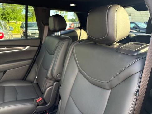 Used 2024 Cadillac XT6 Sport w/ Technology Package AWD/4WD image 22