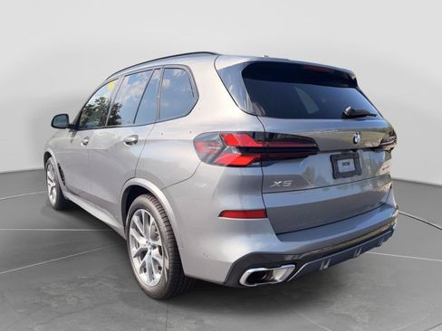 Used 2024 BMW X5 xDrive40i w/ M Sport Package AWD/4WD image 2