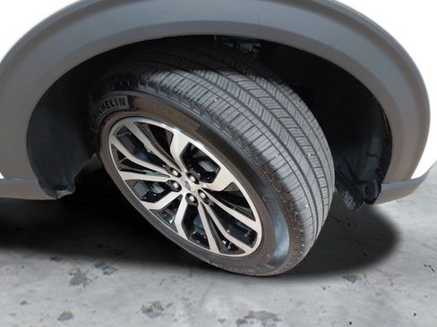 Used 2025 Ford Explorer ST-Line AWD/4WD image 9
