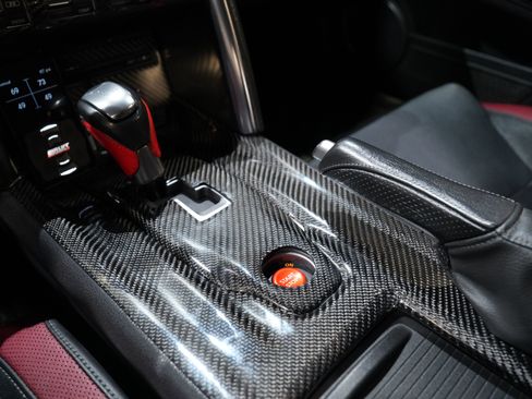 Used 2009 Nissan GT-R Premium image 45