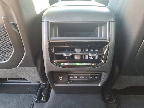 Certified 2026 Jeep Grand Cherokee Limited w/ Limited Altitude Package AWD/4WD image 29