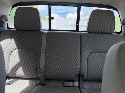 Used 2016 Nissan Frontier SV w/ SV Value Truck Package AWD/4WD image 21