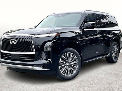 New 2026 INFINITI QX80 Luxe image 2