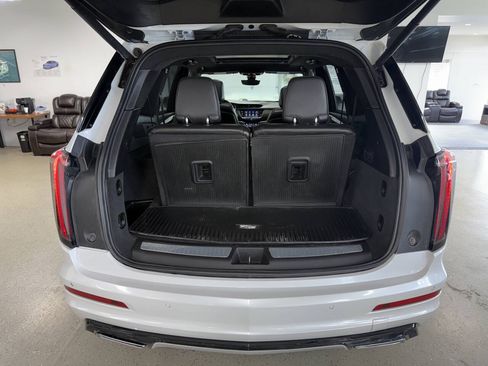 Used 2020 Cadillac XT6 Sport w/ Platinum Package AWD/4WD image 32
