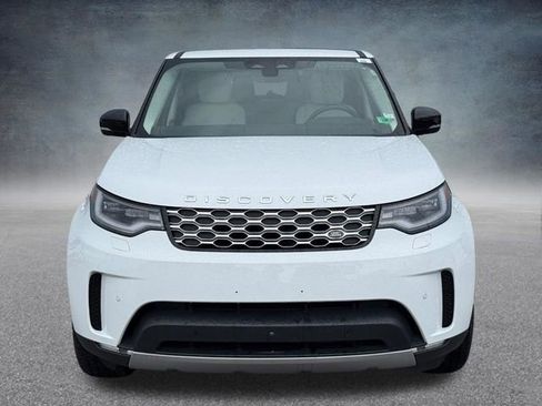 Used 2025 Land Rover Discovery S AWD/4WD image 12