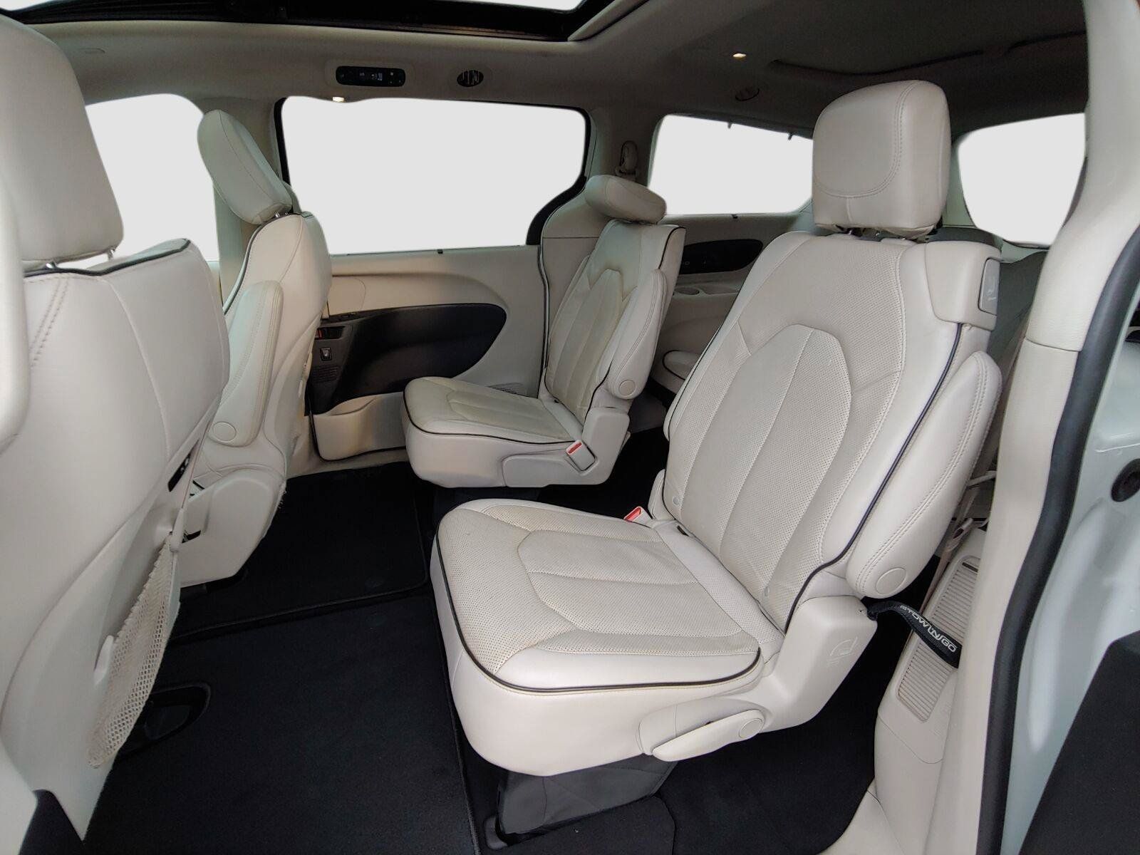 Used 2021 Chrysler Pacifica Limited w/ Premium & Safety Sphere Group AWD/4WD image 25