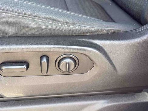 Used 2021 GMC Sierra 1500 Elevation image 16