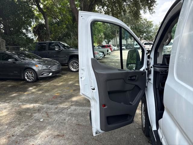 Used 2022 Ford E-Transit Low Roof w/ Load Area Protection Package RWD image 28