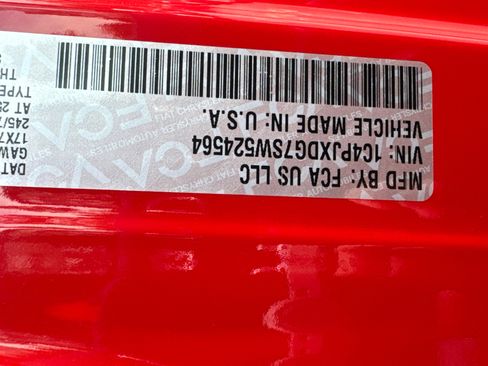 Used 2025 Jeep Wrangler Sport S image 35