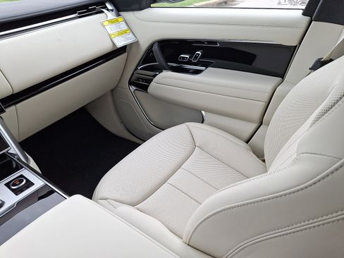 New 2027 Land Rover Range Rover SE AWD/4WD image 4