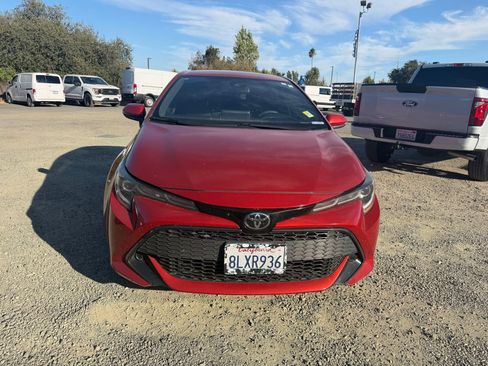 Used 2019 Toyota Corolla SE w/ Carpet Mat Package FWD image 9