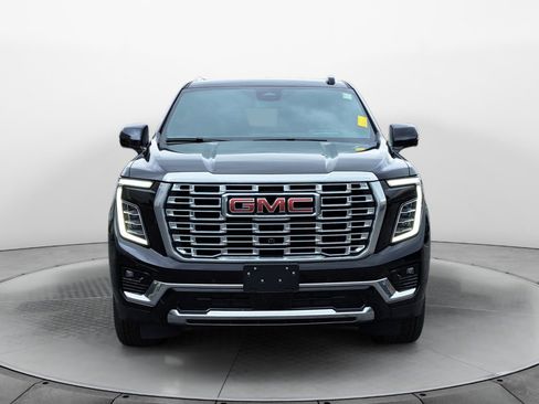 Used 2025 GMC Yukon Denali AWD/4WD image 2