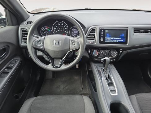 Used 2020 Honda HR-V Sport image 10