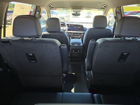 New 2026 Chevrolet Traverse LT w/ Enhanced Driving Package FWD image 14