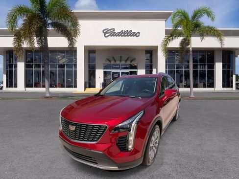 Certified 2023 Cadillac XT4 Premium Luxury FWD image 5