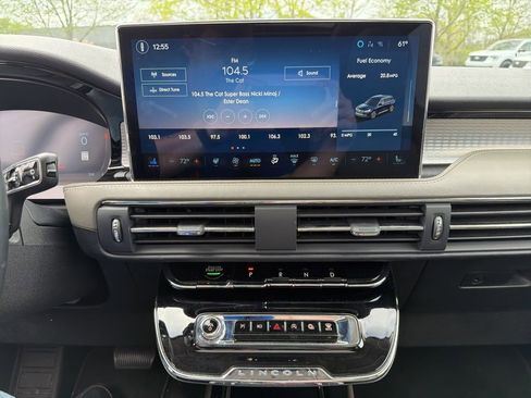 Used 2024 Lincoln Corsair AWD w/ Equipment Group 101A image 12