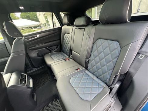 New 2025 Volkswagen Atlas Cross Sport SEL Premium R-Line AWD/4WD image 22