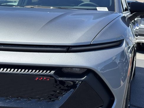 Used 2025 Chevrolet Equinox EV RS image 7