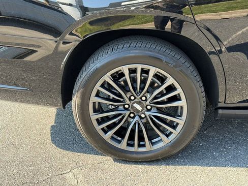 Used 2025 Cadillac Escalade Sport Platinum AWD/4WD image 14