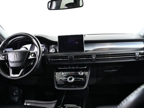 Used 2022 Lincoln Corsair AWD w/ Premium Package image 7