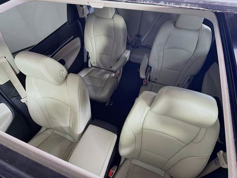 Used 2020 Buick Enclave Essence w/ Sound and Sites Package image 16