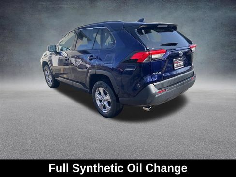 Used 2022 Toyota RAV4 XLE AWD/4WD image 3