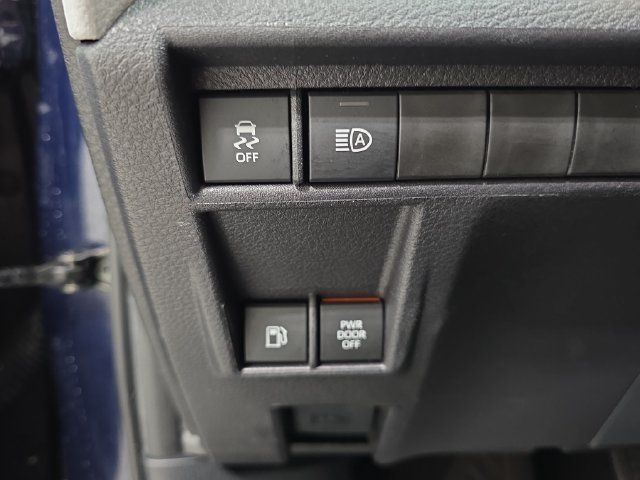 Certified 2026 Toyota Sienna XLE FWD image 21