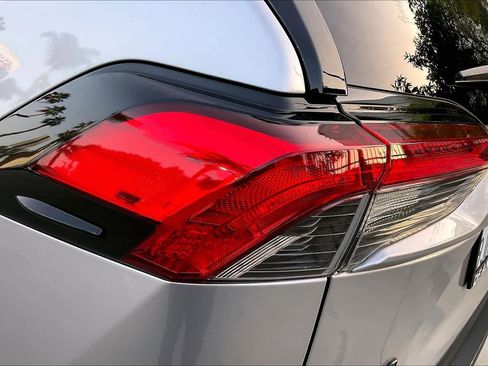 Used 2023 Toyota RAV4 XLE Premium image 26