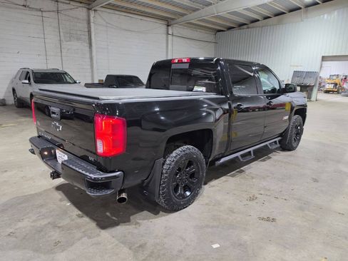 Used 2018 Chevrolet Silverado 1500 LTZ Z71 w/ LTZ Plus Package AWD/4WD image 16