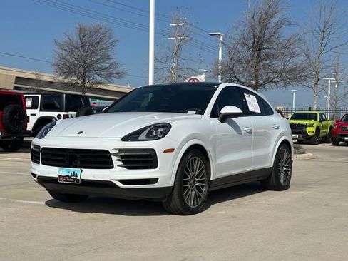 Used 2023 Porsche Cayenne Platinum Edition image 9
