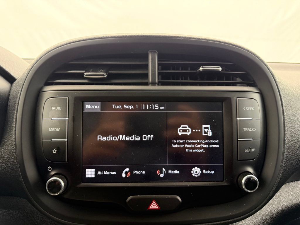 Used 2023 Kia Soul LX w/ LX Technology Package FWD image 31
