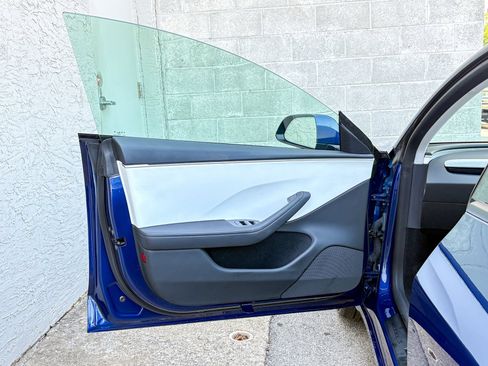Used 2025 Tesla Model 3 RWD image 14