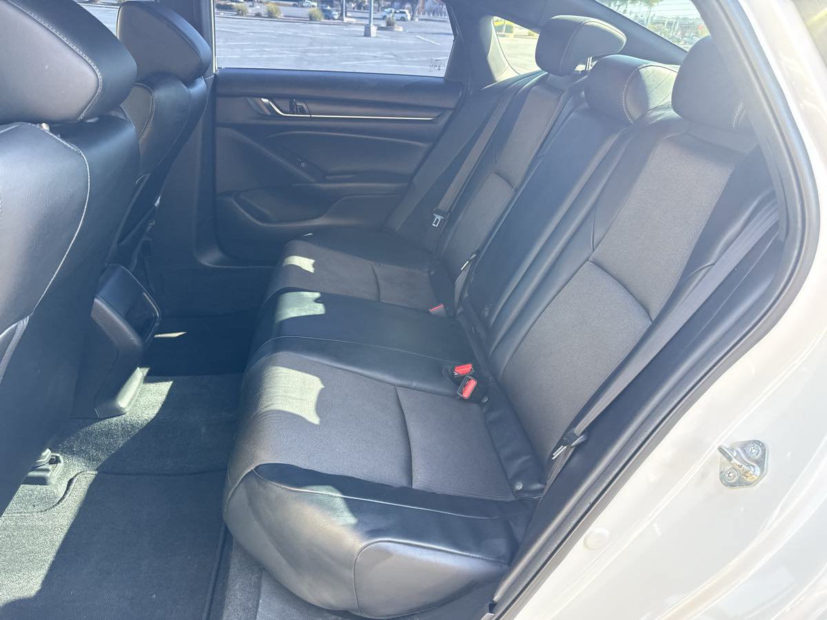 Used 2018 Honda Accord Sport image 22