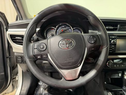 Used 2015 Toyota Corolla LE FWD image 20