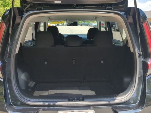 Used 2024 Kia Soul LX w/ Option Group 015 FWD image 12