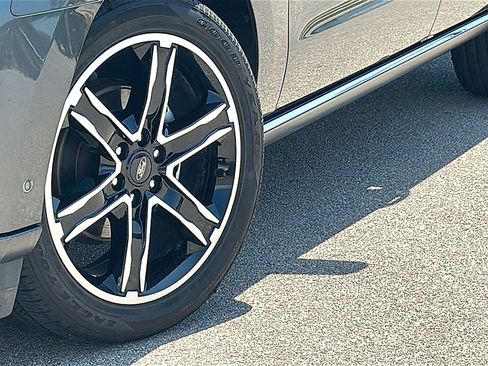 Used 2019 Ford Expedition Limited w/ Texas Edition Package RWD image 3