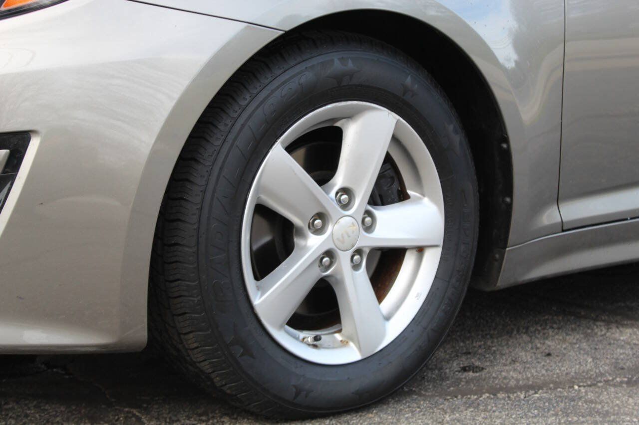 Used 2015 Kia Optima LX FWD image 14