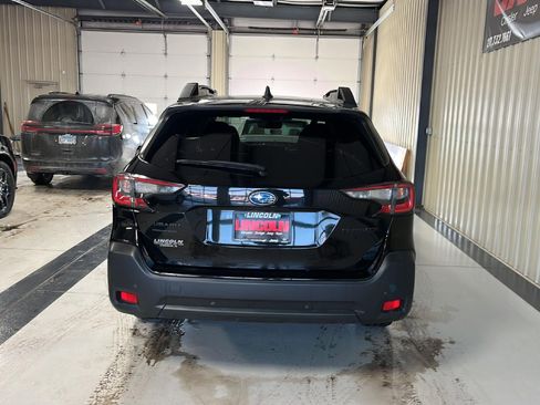 Used 2023 Subaru Outback Onyx Edition image 4