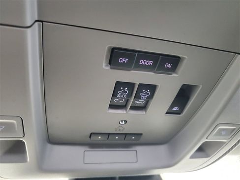 Used 2018 GMC Sierra 3500 Denali w/ Duramax Plus Package image 29