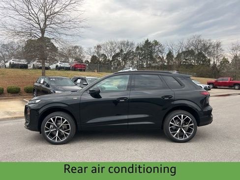 New 2026 Audi Q3 quattro 2.0T image 3